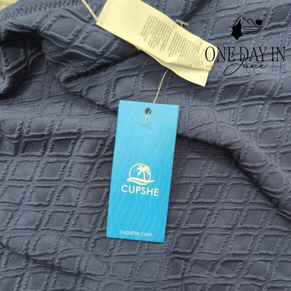 Cupshe Scallop Textured Cut Out One Piece Swimsuit Size S - Picture 4 of 7